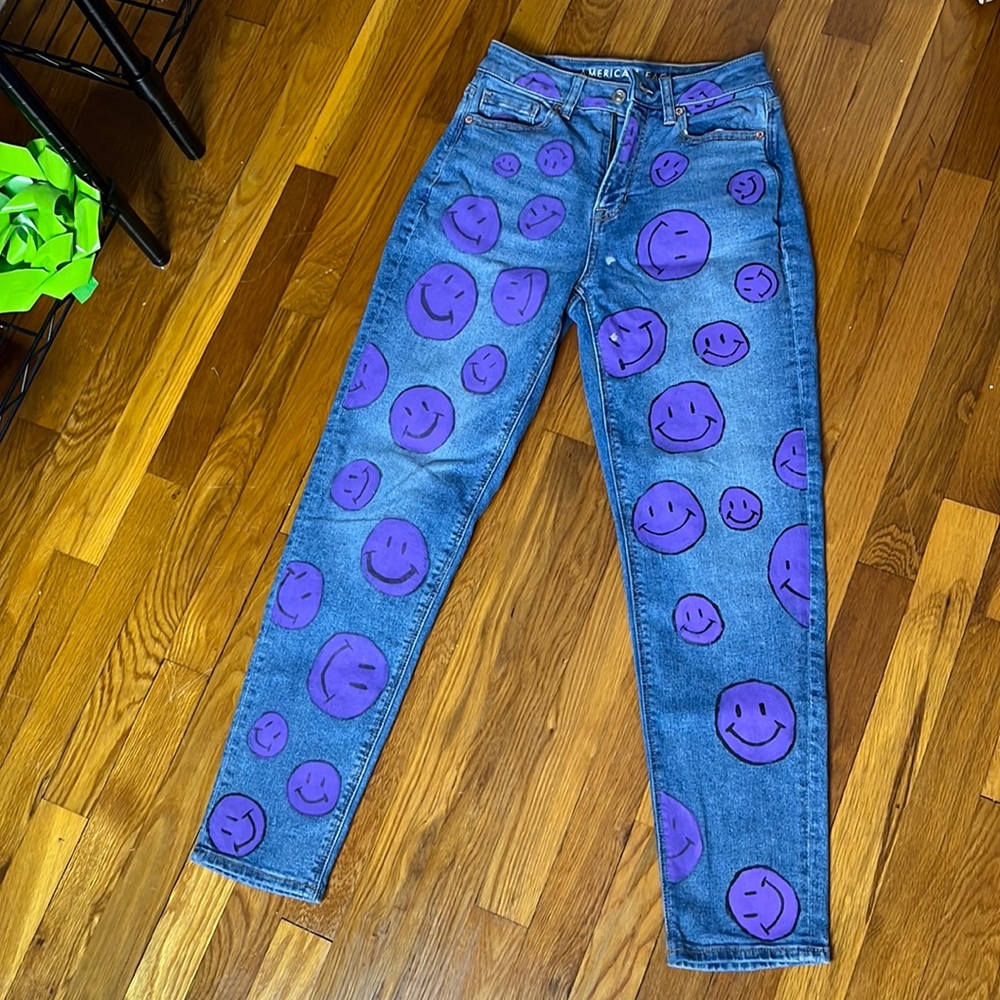 American Eagle Stretch Purple Smiley Painted Unique Jeans Size 00
